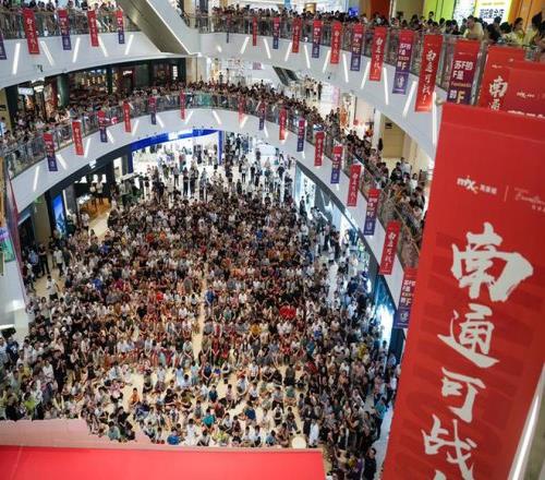 足球巨星卡,塞米罗加盟,狼队,DB真人视讯,DB真人,(Sports),DB视讯官网,DB真人官方平台