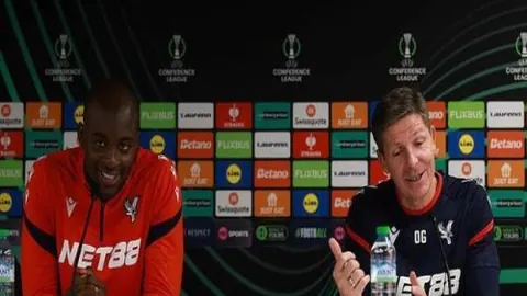 王欣瑜郑赛赛轻松挺进澳网女双16强