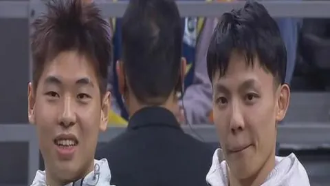 梅龙力克拉姆摘得LIV赛事首冠，13队以11杆优势完胜